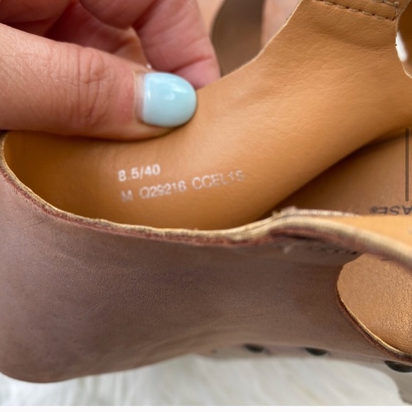 Kork Ease Clog Heels - Picture 6 of 11